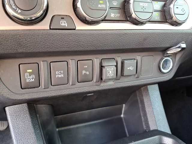2022 Toyota Tacoma SR5 V6 photo 18
