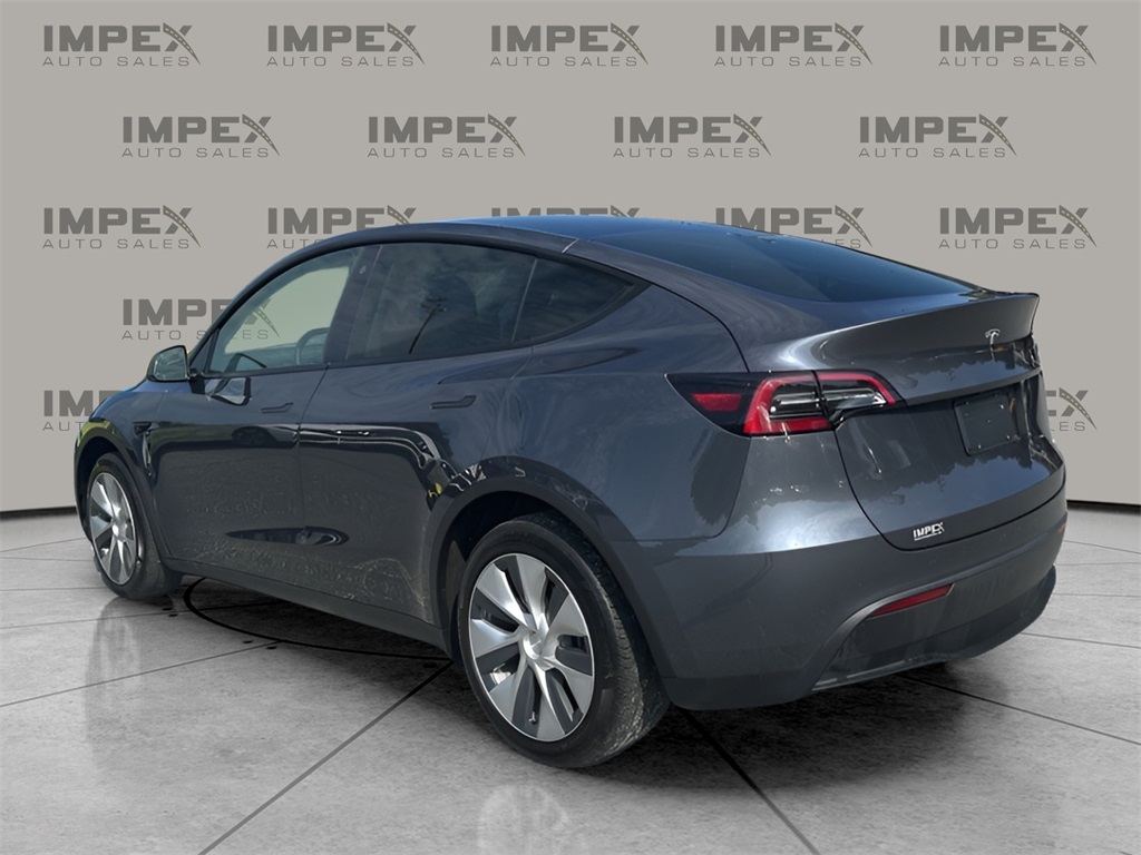 2023 Tesla Model Y Long Range photo 3