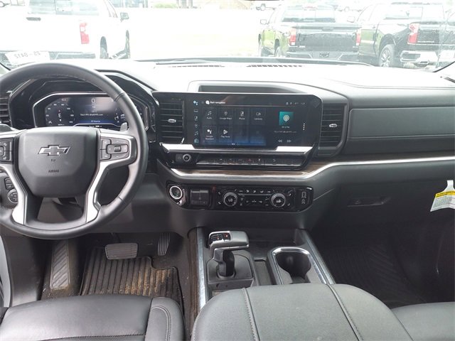 2025 Chevrolet Silverado 1500 RST photo 15