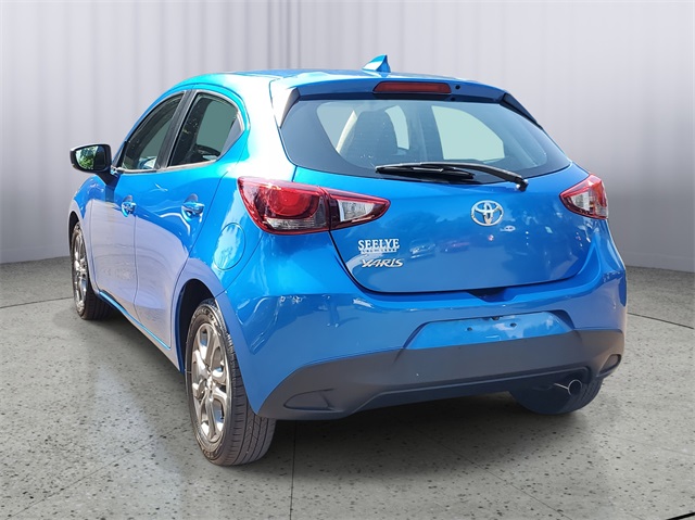 2020 Toyota Yaris LE photo 4