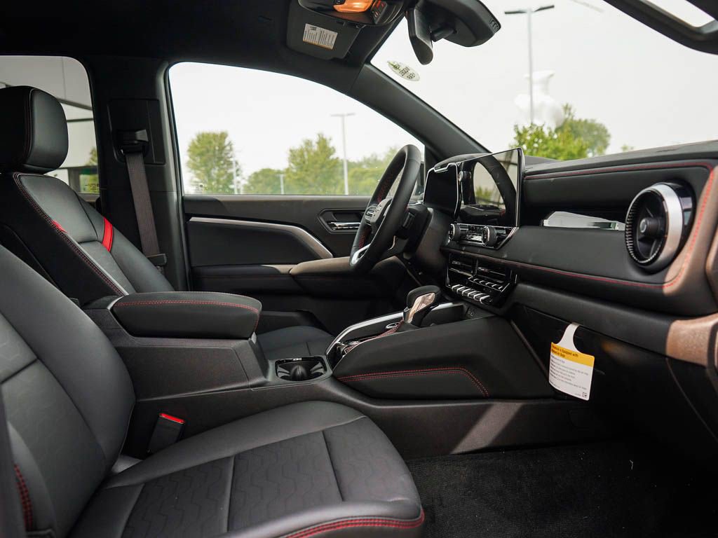 2026 Chevrolet Colorado Z71 photo 8