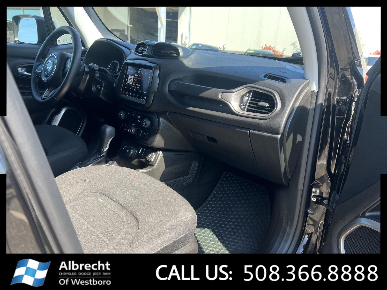 2022 Jeep Renegade Latitude photo 20