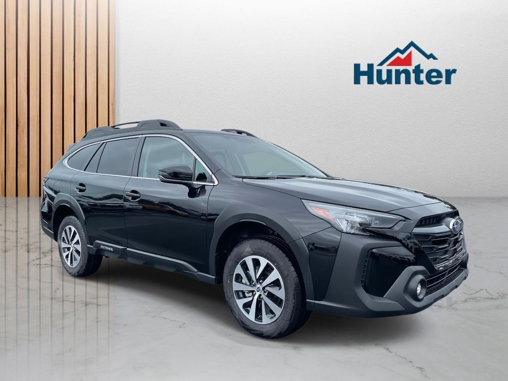 2025 Subaru Outback Premium's photo