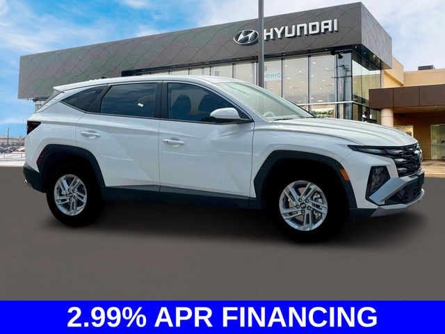 New 2025 White Hyundai SE image 9