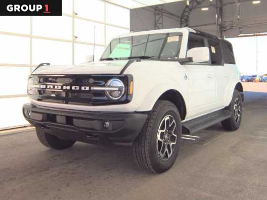 2025 Ford Bronco 4-Door Outer Banks's photo