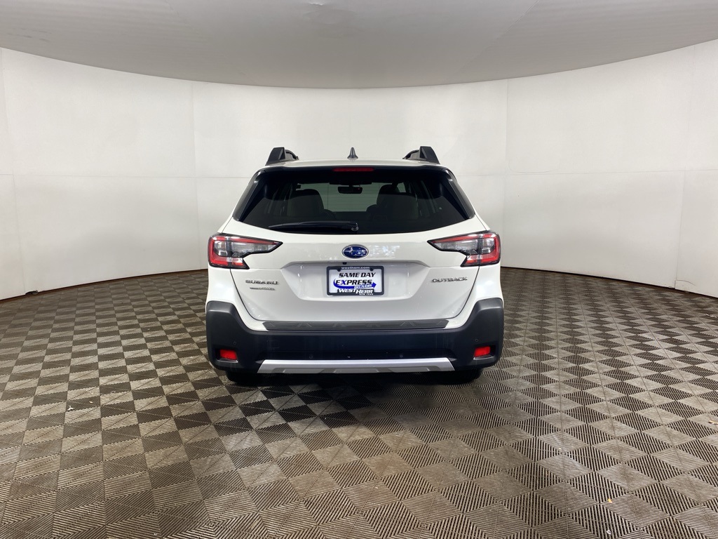 2023 Subaru Outback Limited photo 4