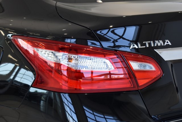 2017 Nissan Altima 2.5 SL photo 7