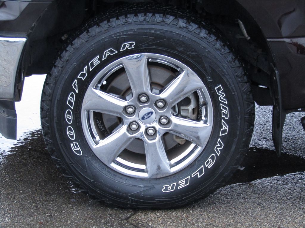 2019 Ford F-150 XLT photo 3