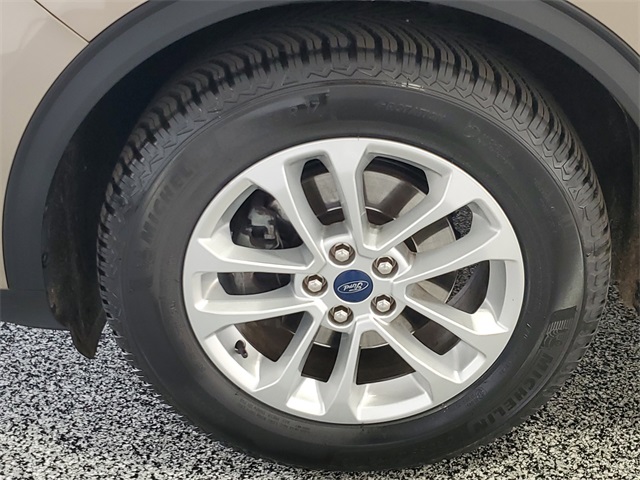 2021 Ford Escape SE photo 6