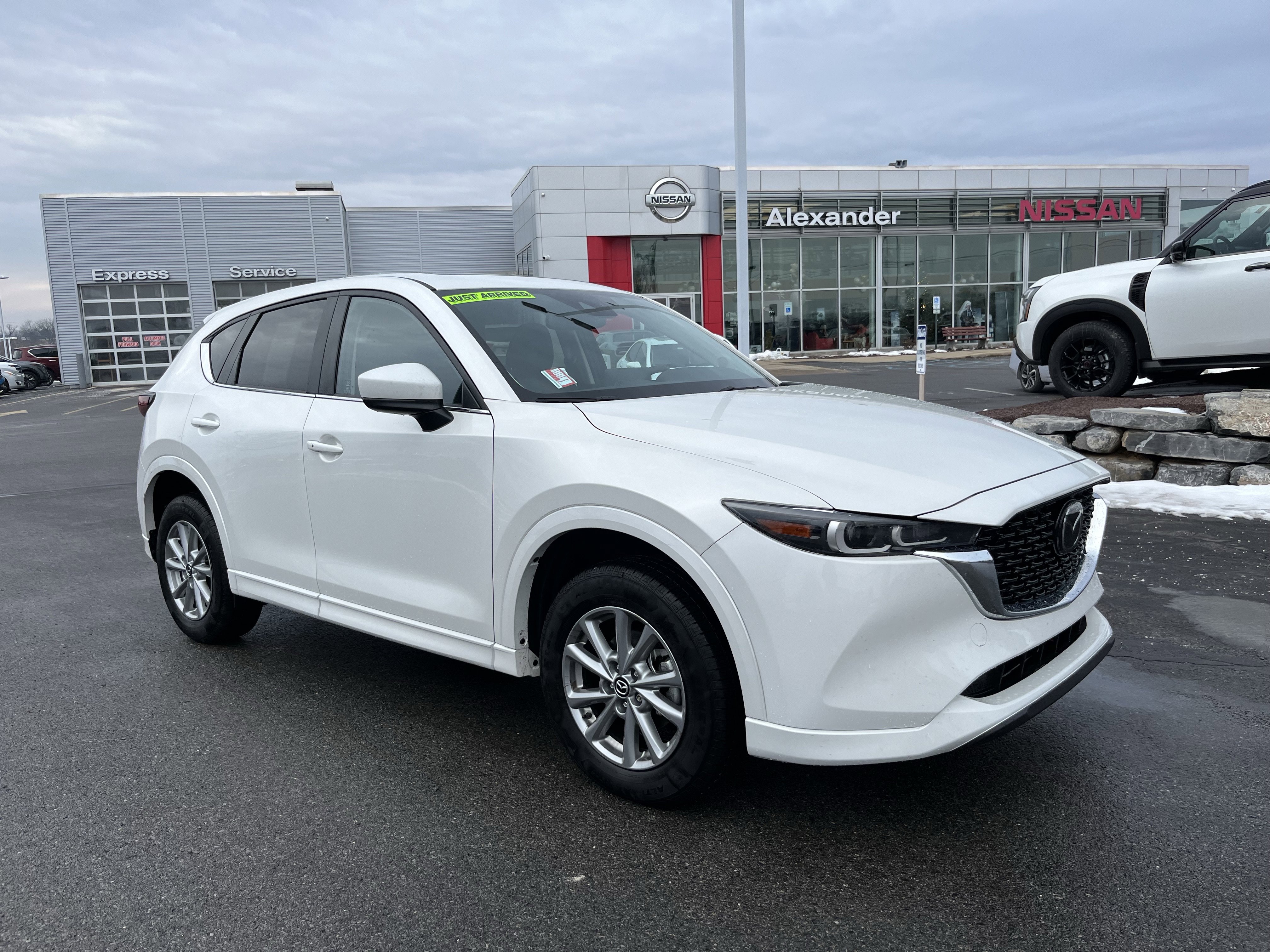 2024 Mazda CX-5 S Preferred package's photo