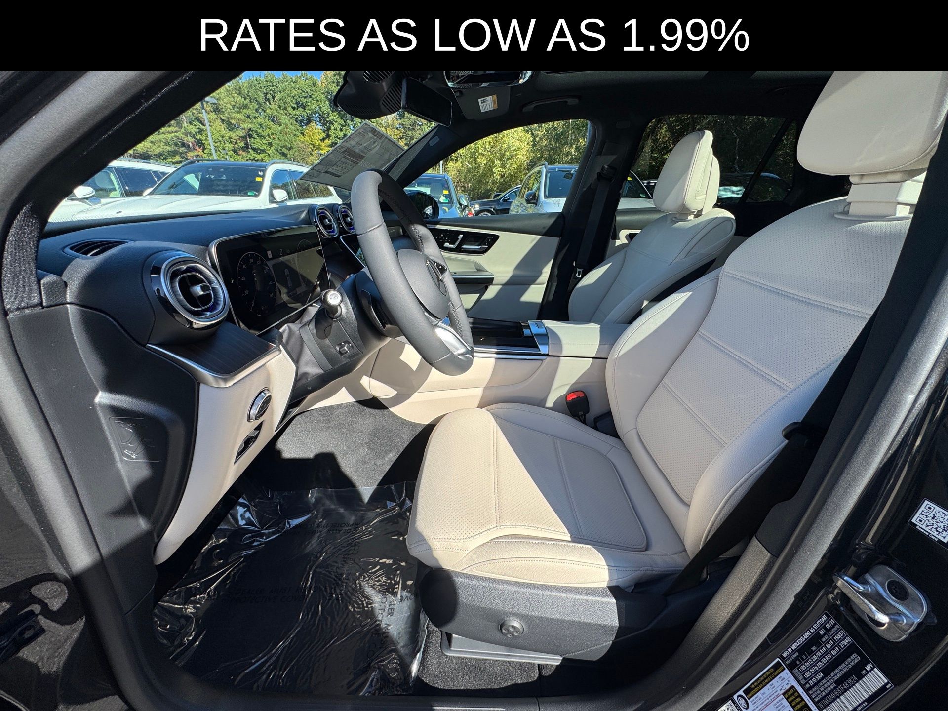 2026 Mercedes Benz GLC 300 4MATIC photo 4