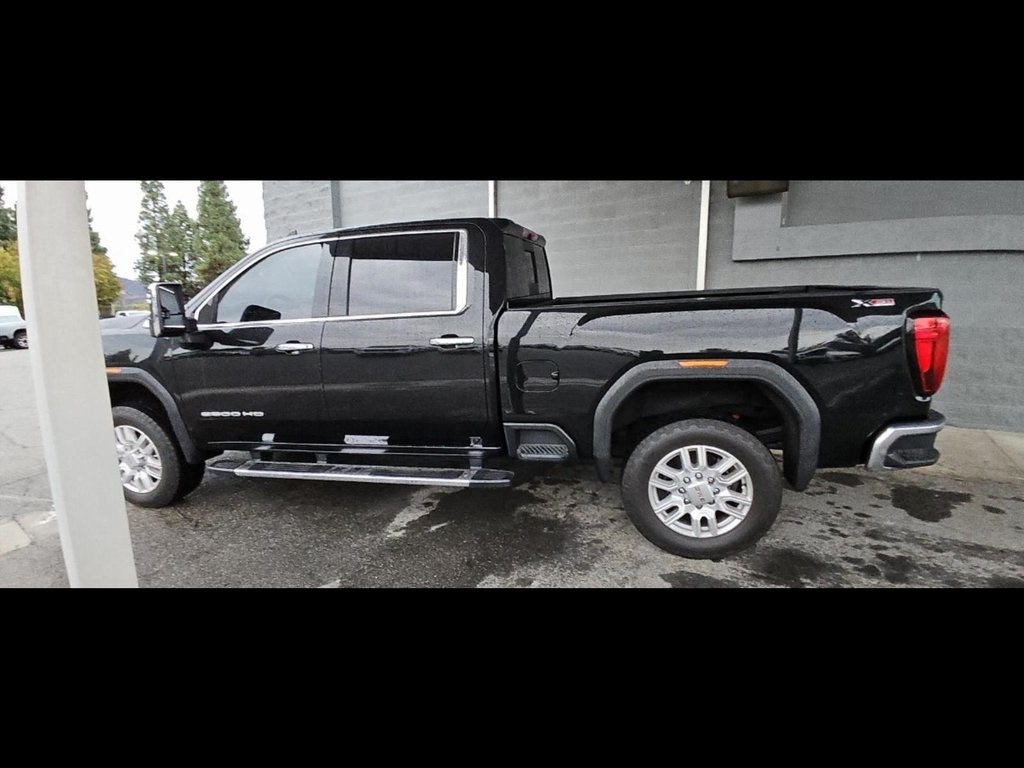 2022 GMC Sierra 2500HD SLT's photo