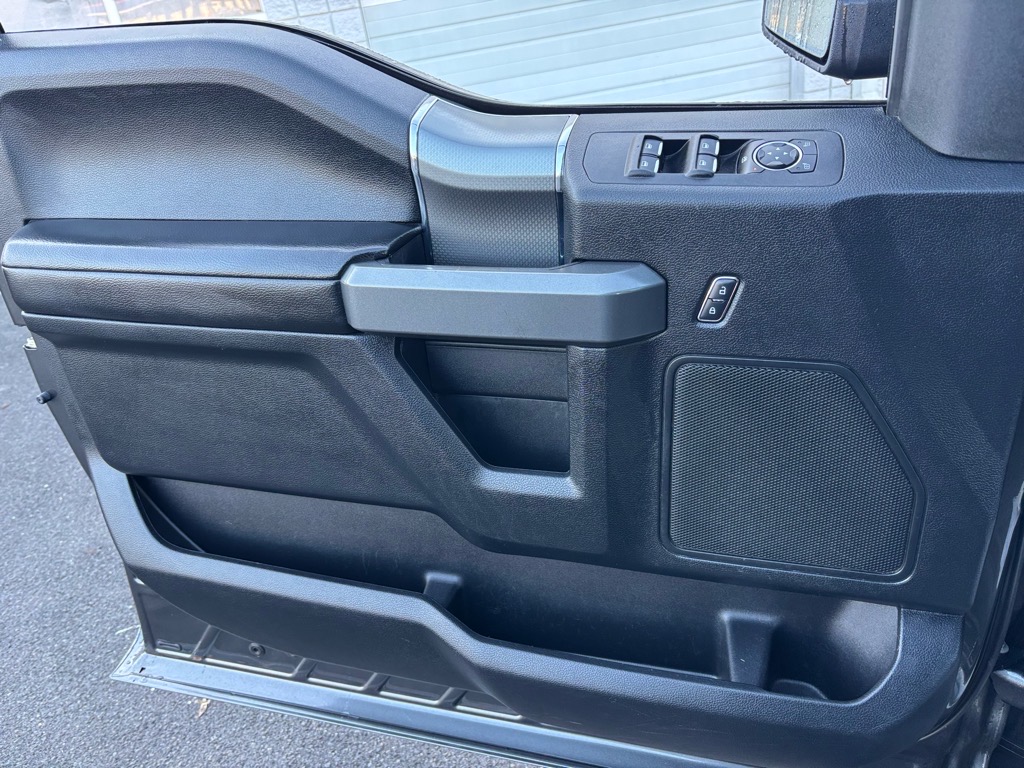 2017 Ford F-150 Lariat photo 4