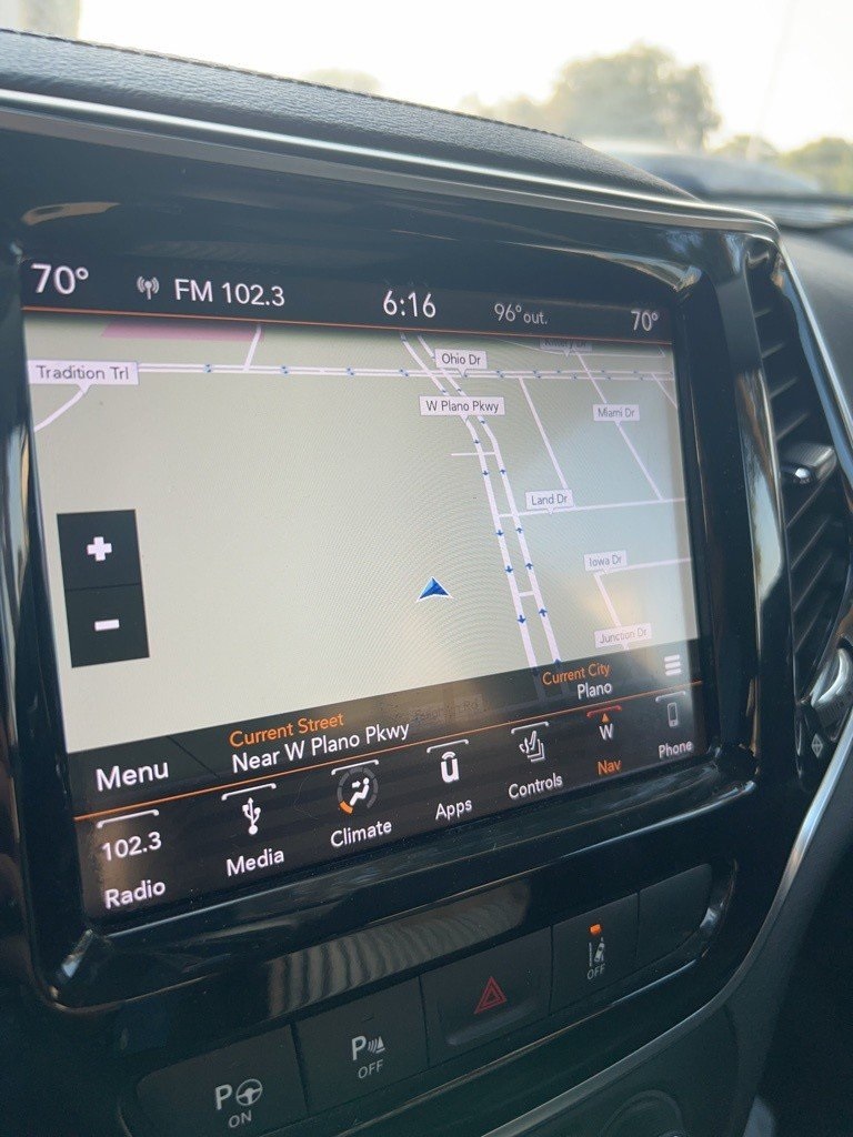 2019 Jeep Cherokee Limited photo 2
