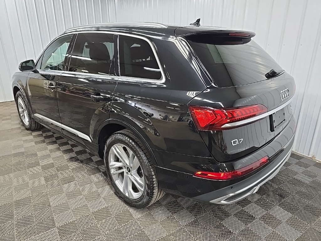 2023 Audi Q7 55 Premium photo 9