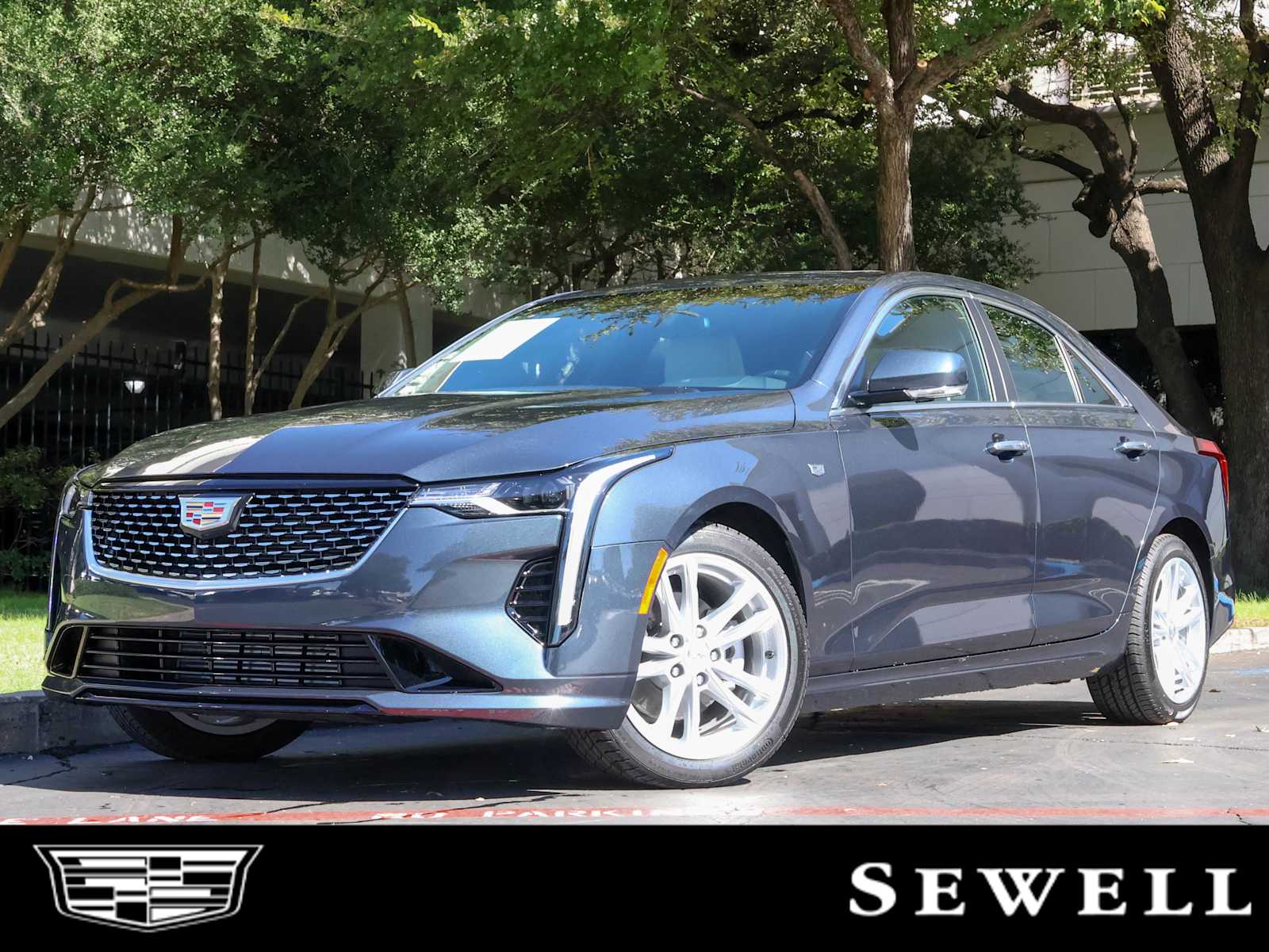 2025 Cadillac CT4 Luxury