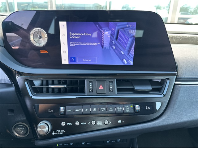 2025 Lexus ES 300h Premium photo 22