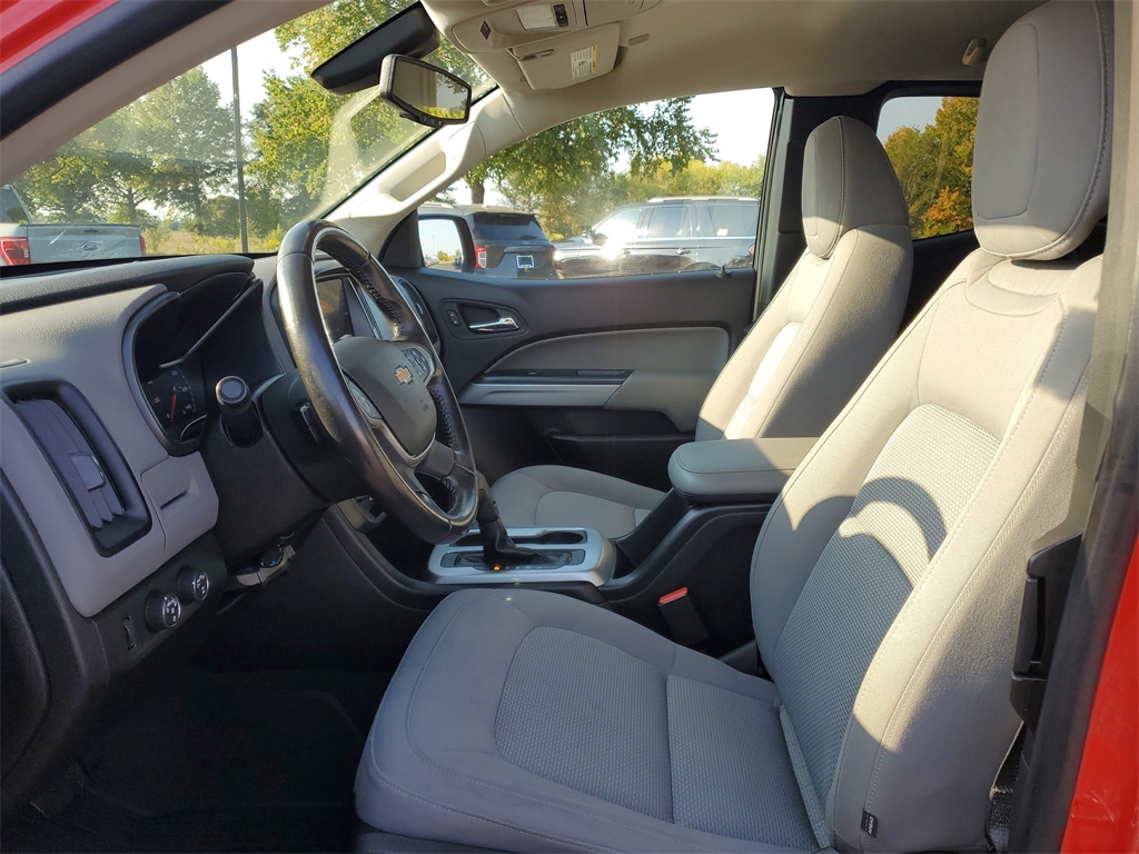 2019 Chevrolet Colorado LT photo 5