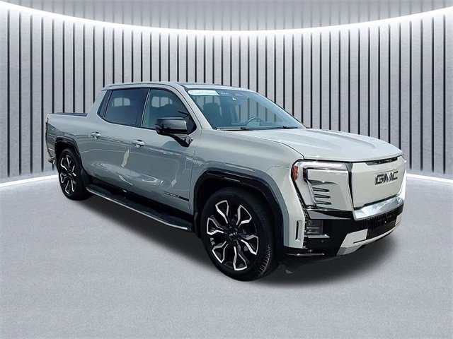2024 GMC Sierra EV Denali's photo