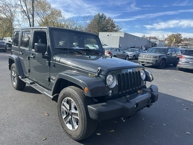 2018 Jeep Wrangler Unlimited Sahara photo 3
