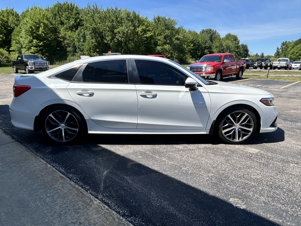 2023 Honda Civic Touring photo 3