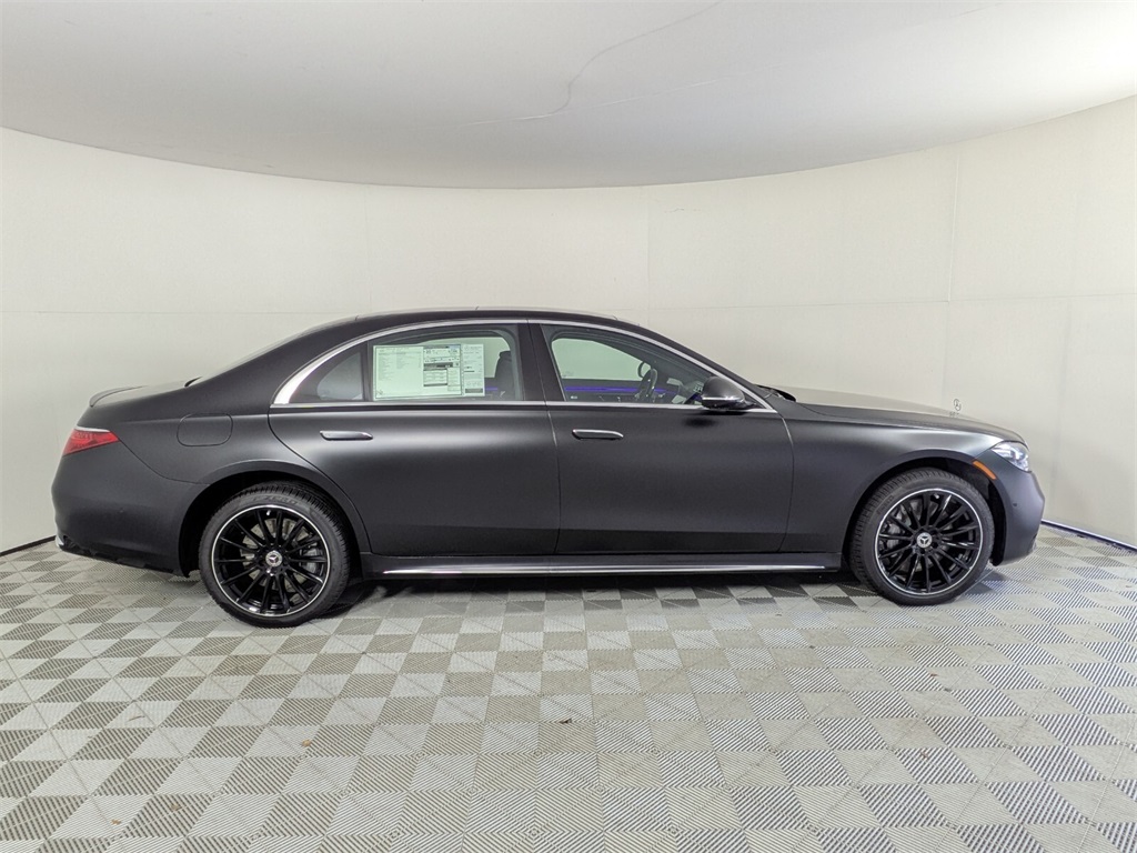2026 Mercedes Benz S 580 4MATIC photo 3