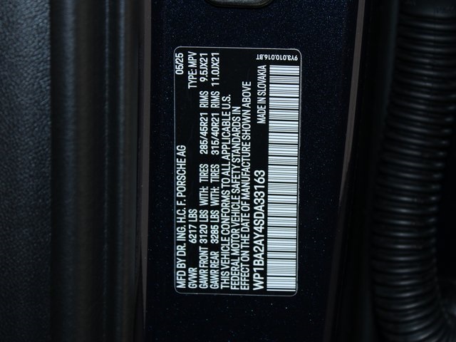 2025 Porsche Cayenne photo 27