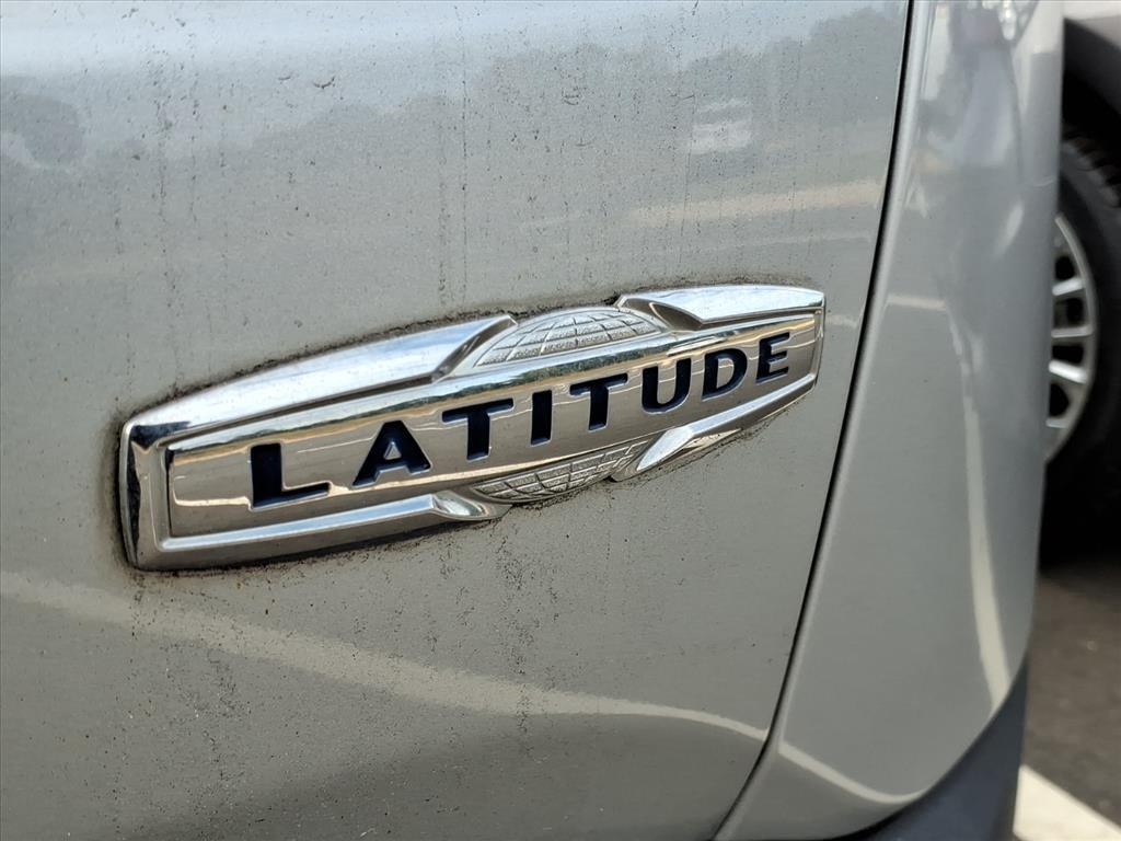 2017 Jeep Renegade Latitude North Edition photo 8
