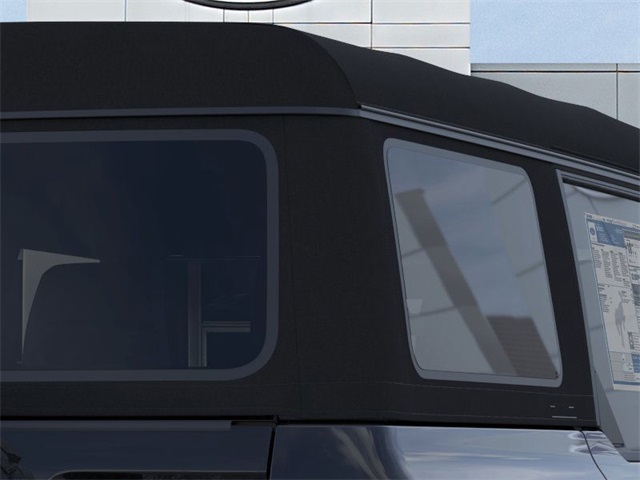 2025 Ford Bronco Base photo 22