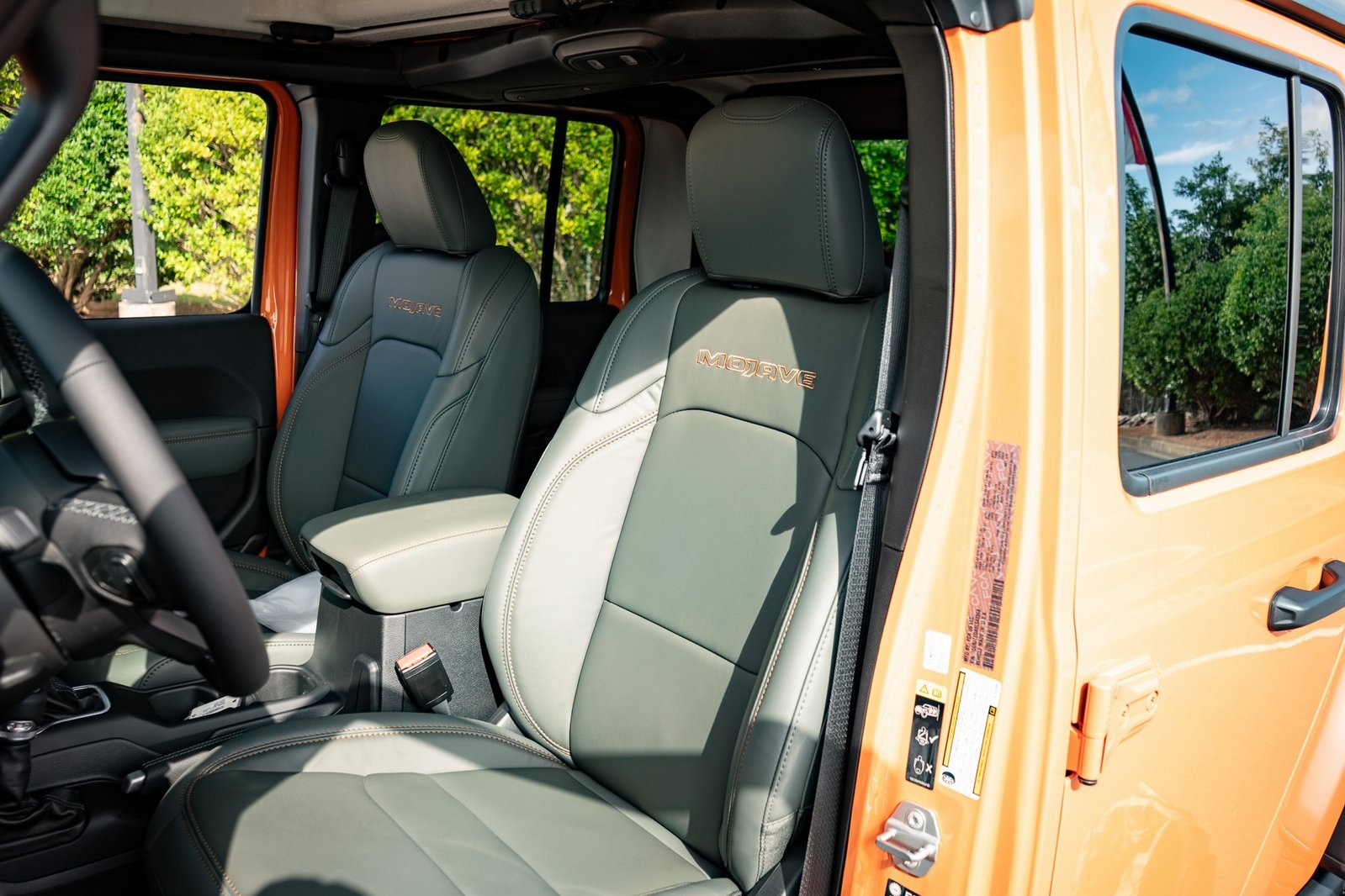 2025 Jeep Gladiator Mojave photo 15