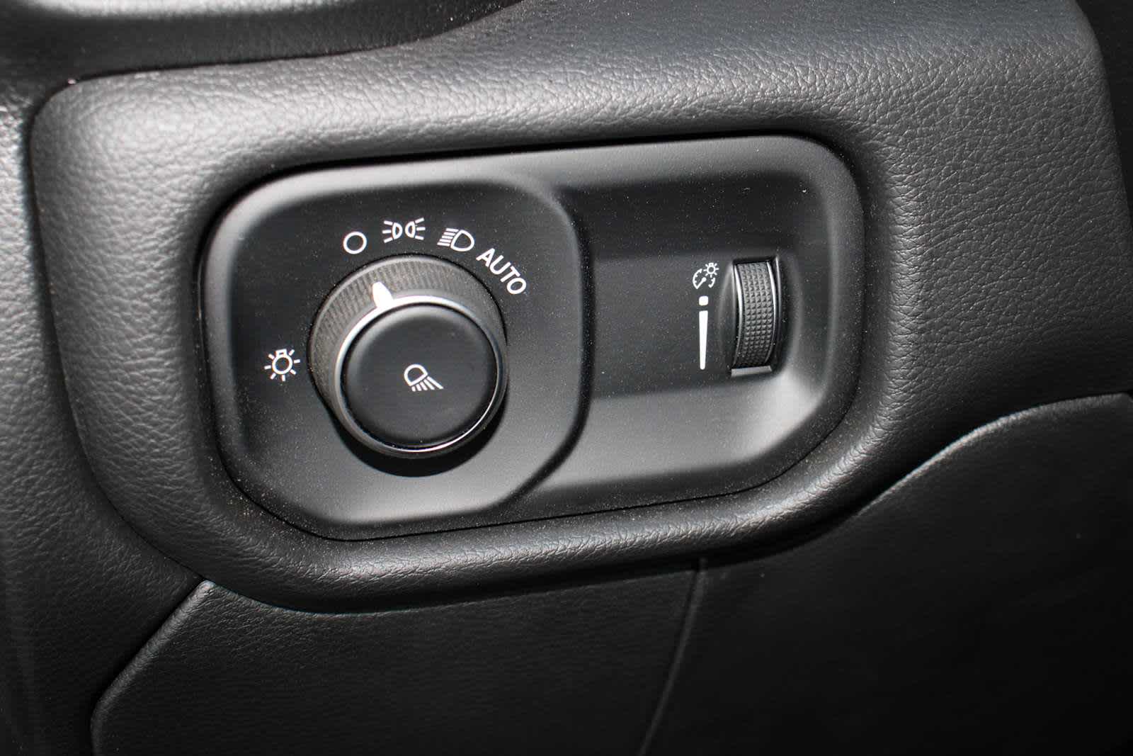 2024 Ram 2500 Tradesman photo 17