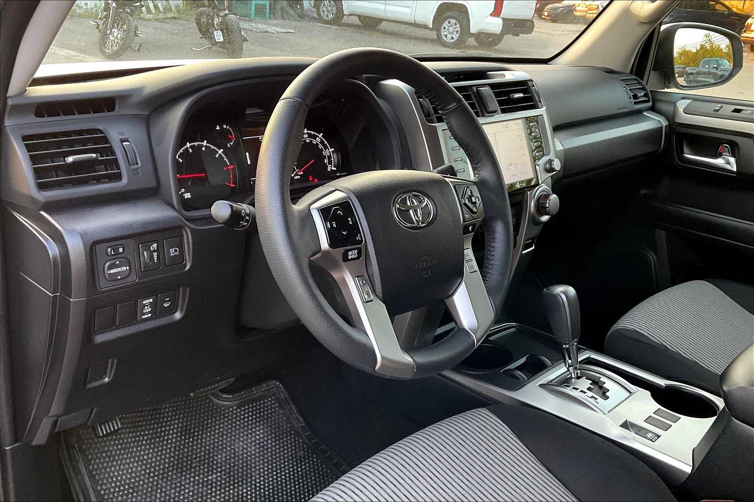2024 Toyota 4Runner SR5 photo 15