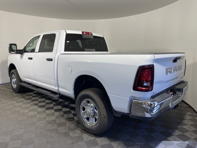 2025 Ram 2500 Tradesman photo 4
