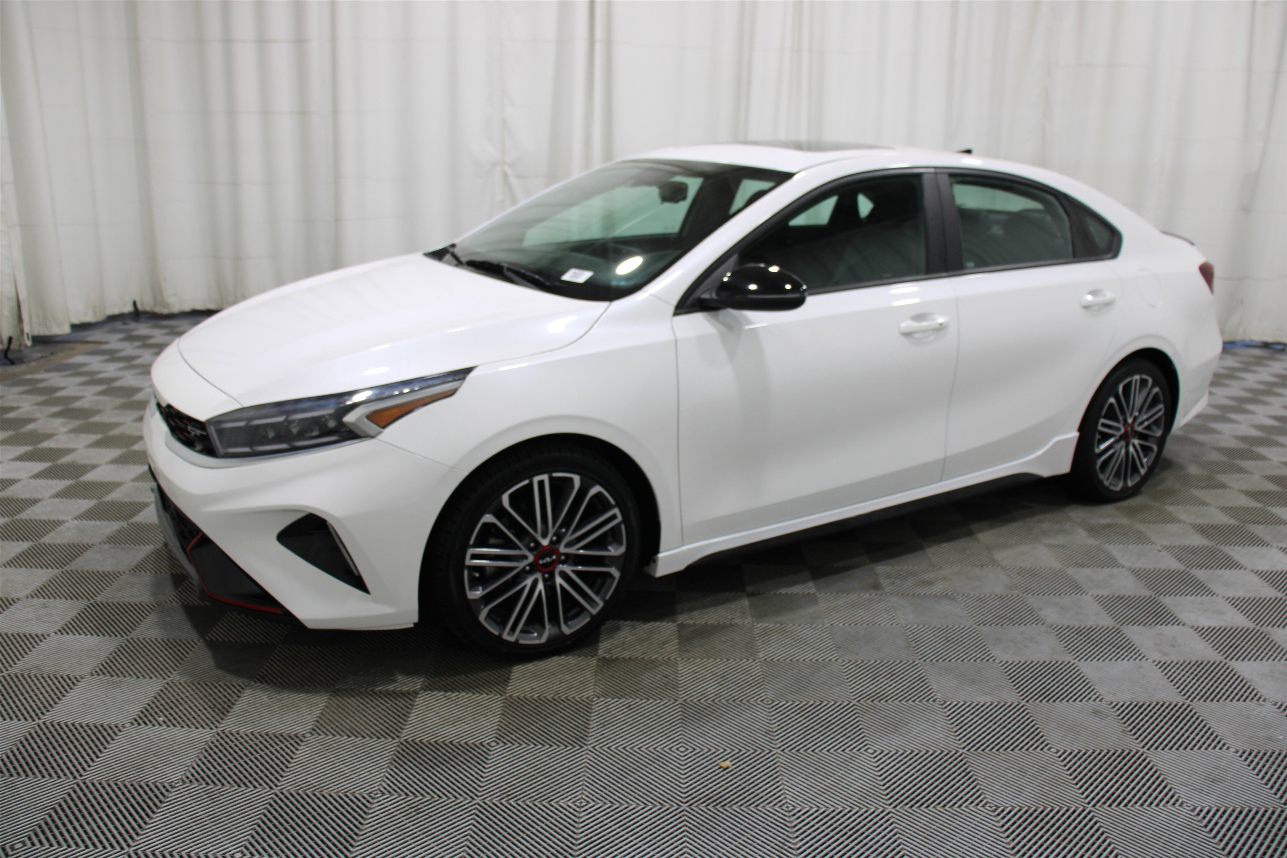 2023 Kia Forte GT photo 19