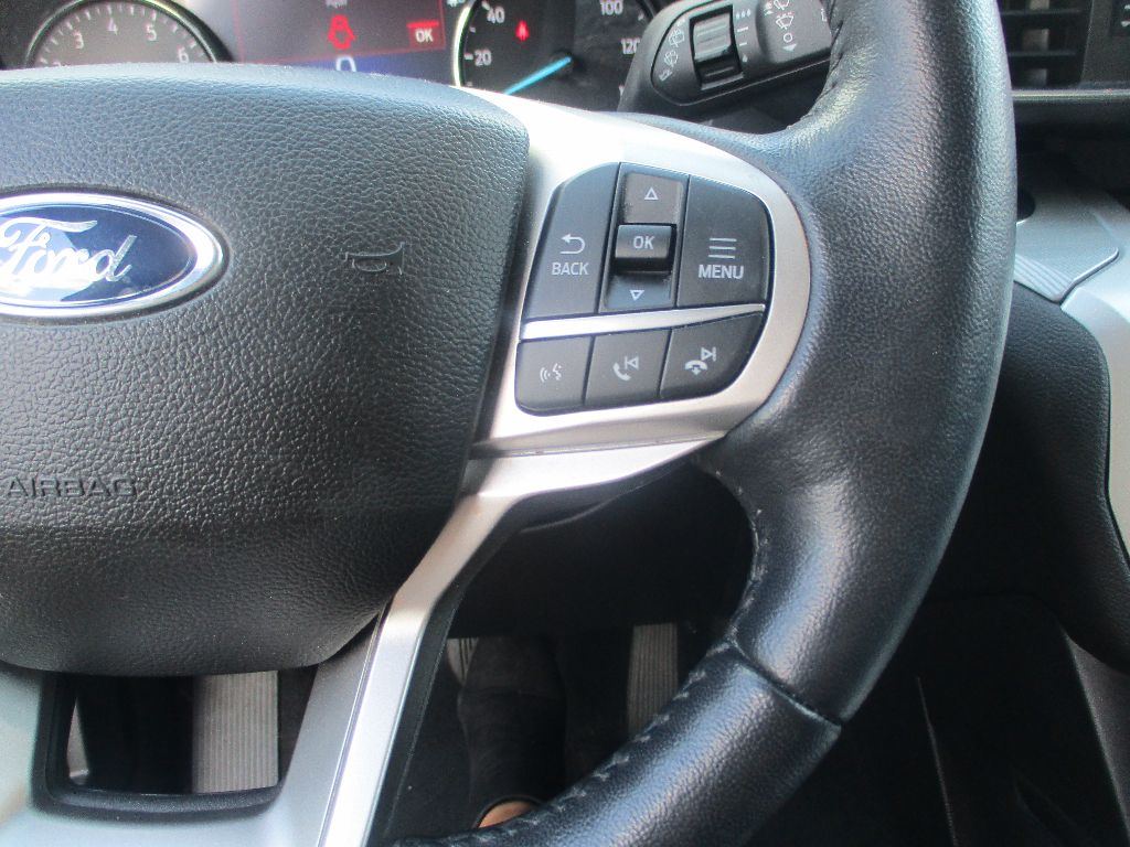 2022 Ford Explorer XLT photo 12