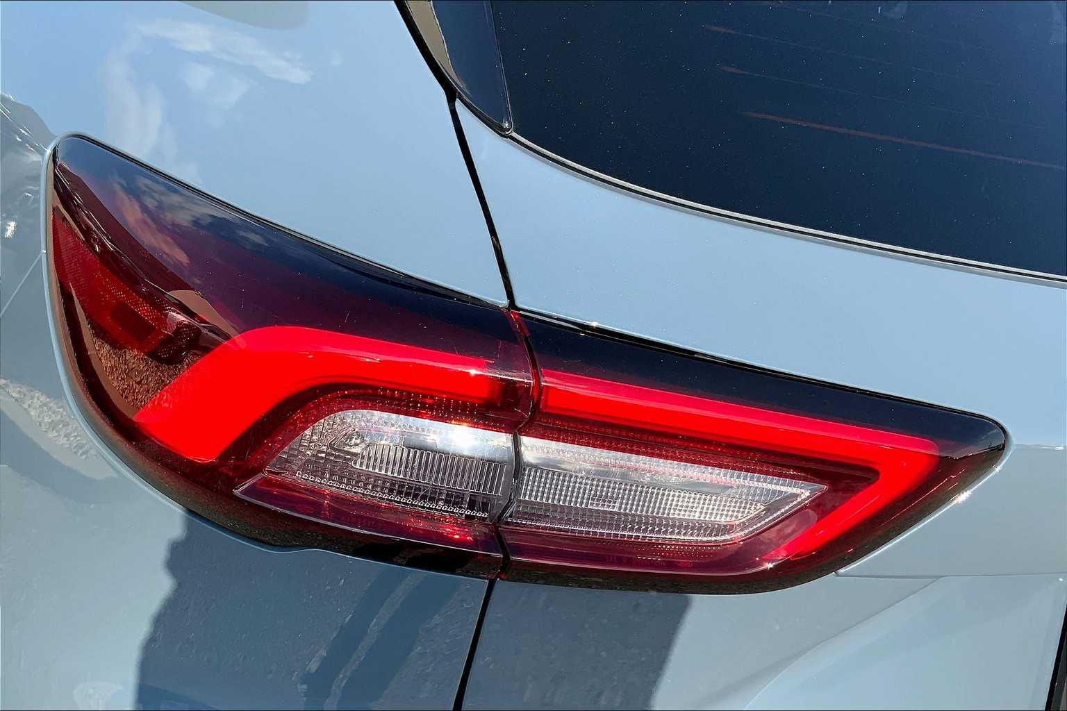 2024 Ford Escape ST-Line photo 24