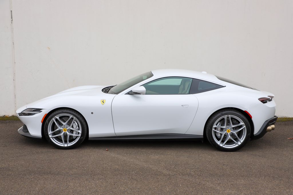 2023 Ferrari Roma photo 2