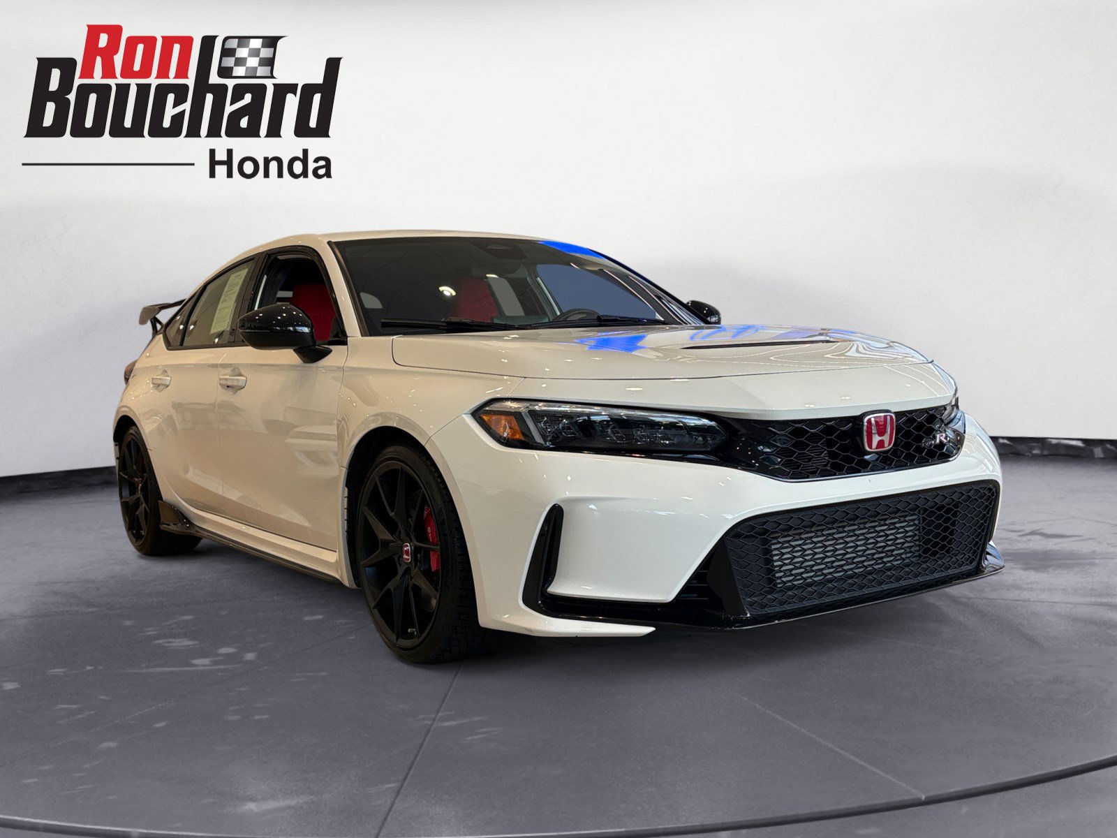 2024 Honda Civic Hatchback Type-R's photo