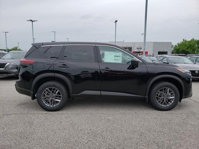 2025 Nissan Rogue S photo 8
