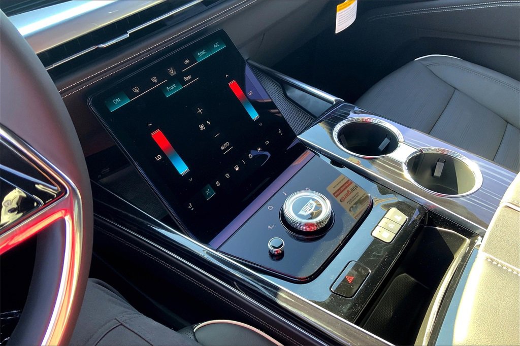 2025 Cadillac Escalade Sport photo 7