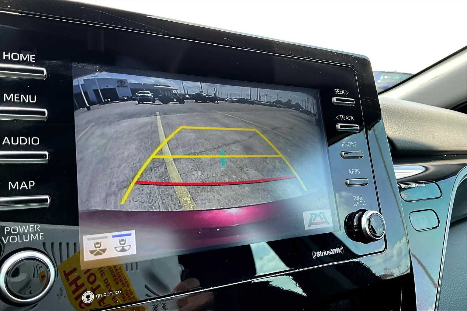 2022 Toyota Camry LE photo 26