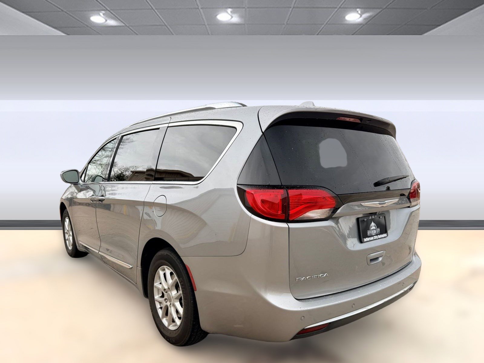 2020 Chrysler Pacifica Touring L photo 3