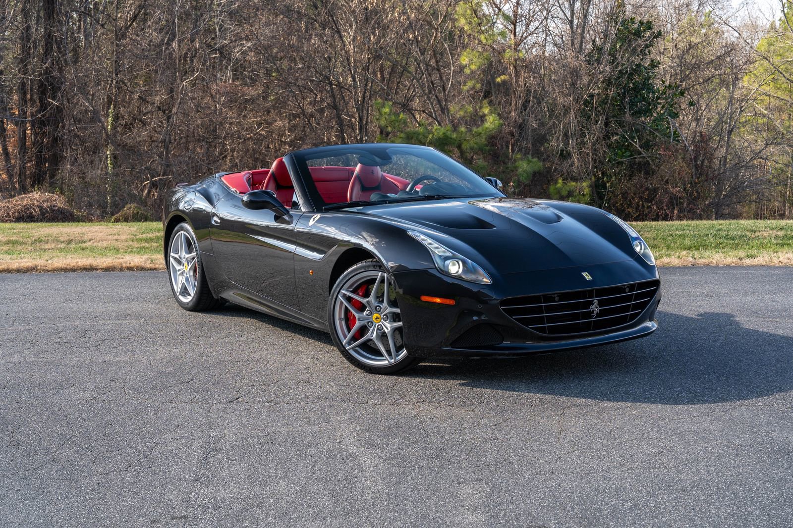 2015 Ferrari California T Base