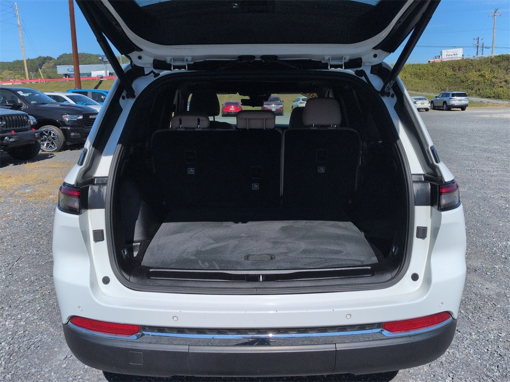 2023 Jeep Grand Cherokee Limited photo 4