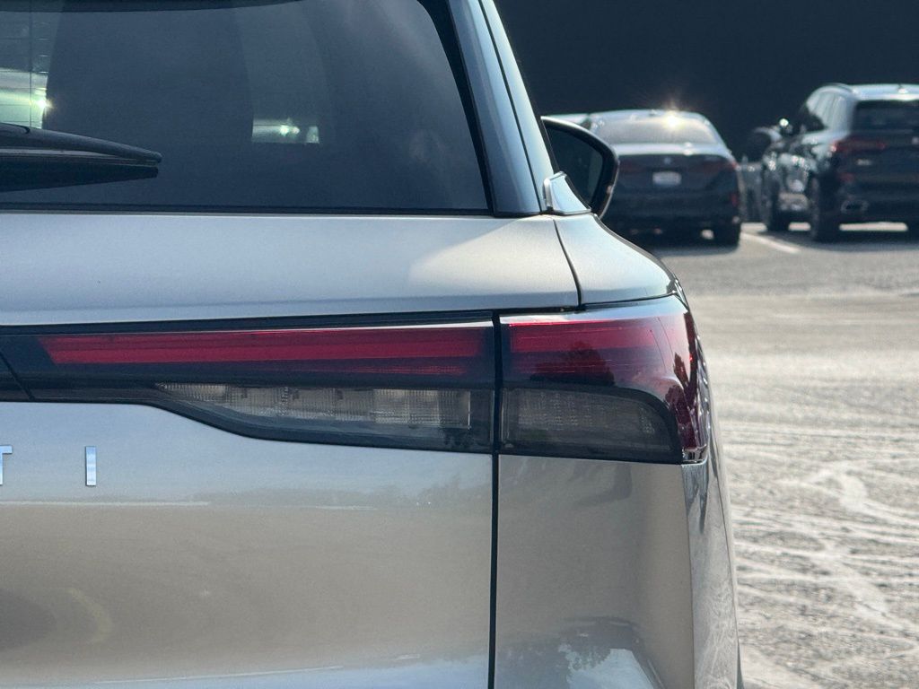 2024 Infiniti QX60 Luxe AWD photo 3