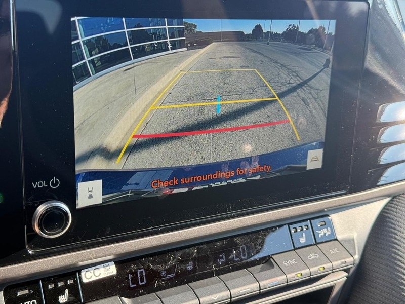 2026 Toyota Camry SE photo 18
