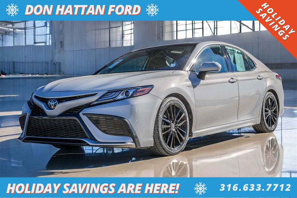 2022 Toyota Camry XSE's photo