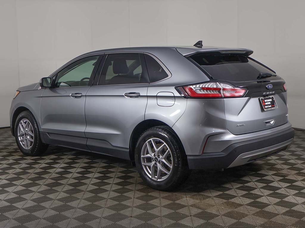 2024 Ford Edge SEL photo 6