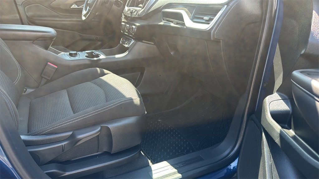 2022 Gmc Terrain SLE photo 11