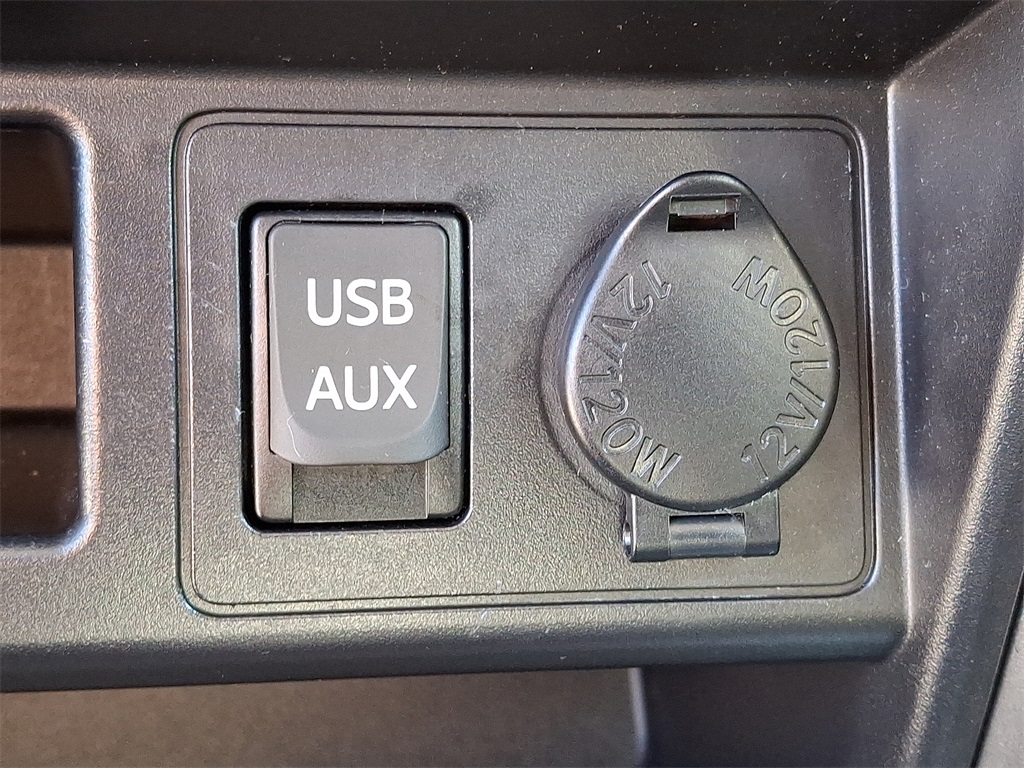 2016 Toyota 4Runner SR5 photo 26